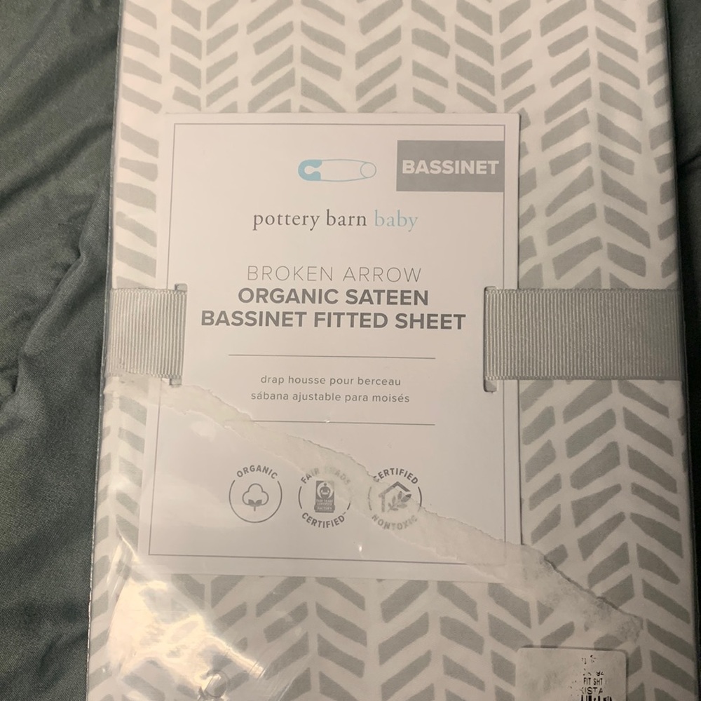 Pottery barn baby organic fitted bassinet sheet